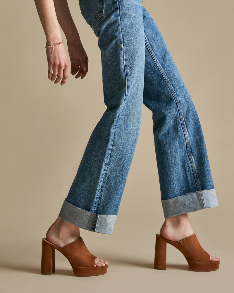 Ceci: Toffee Suede