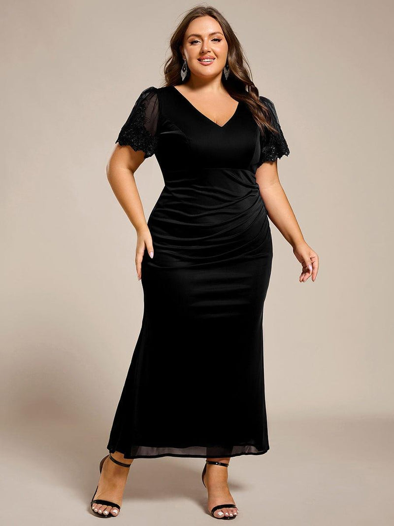 pretty CLEO|Plus Size Short Sleeve Fishtail V-Neck Beaded Formal Dress