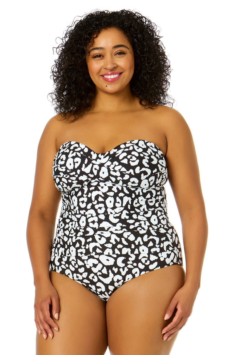 Women's Plus Size Wild Cat Twist Front Shirred One Piece Swimsuit