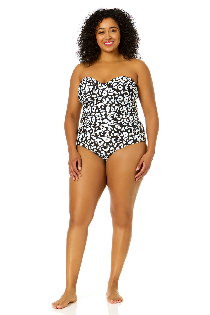 Women's Plus Size Wild Cat Twist Front Shirred One Piece Swimsuit