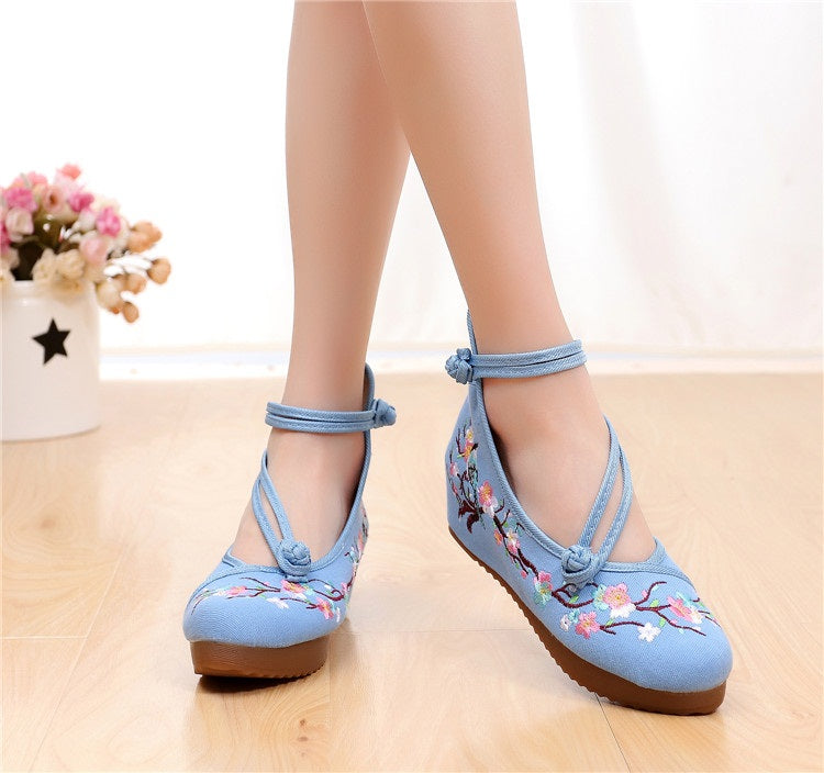 Tiera Oriental Embroidery Criss Cross Maryjanes Wedges Covered Toes Shoes (Cream, Blue)