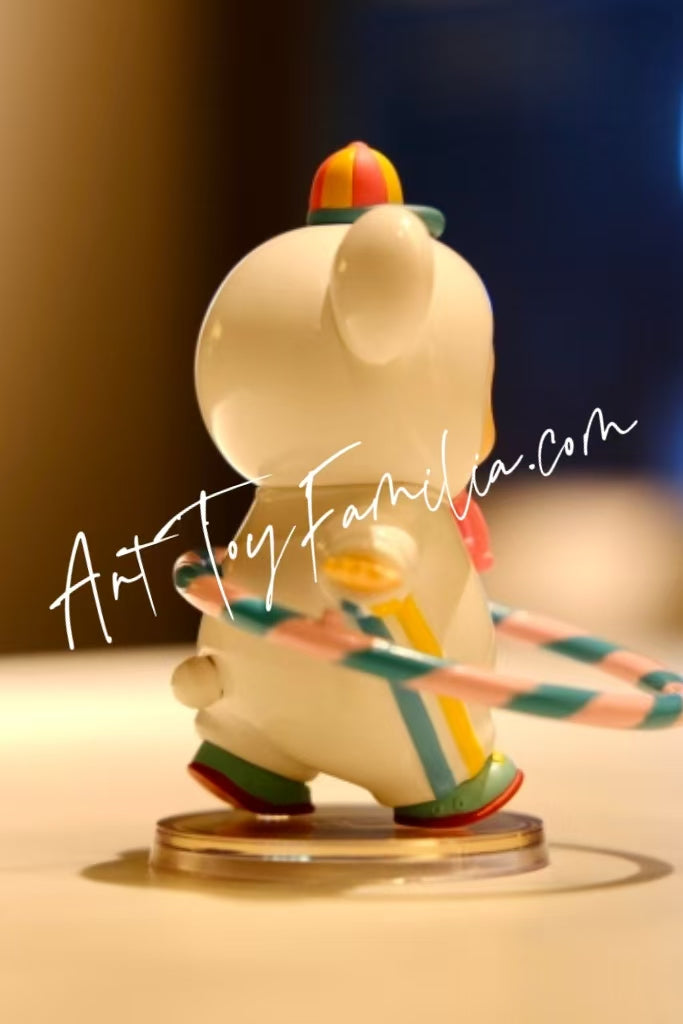 Pucky Hula Hoop Baby Figurine - 呼啦圈吊卡