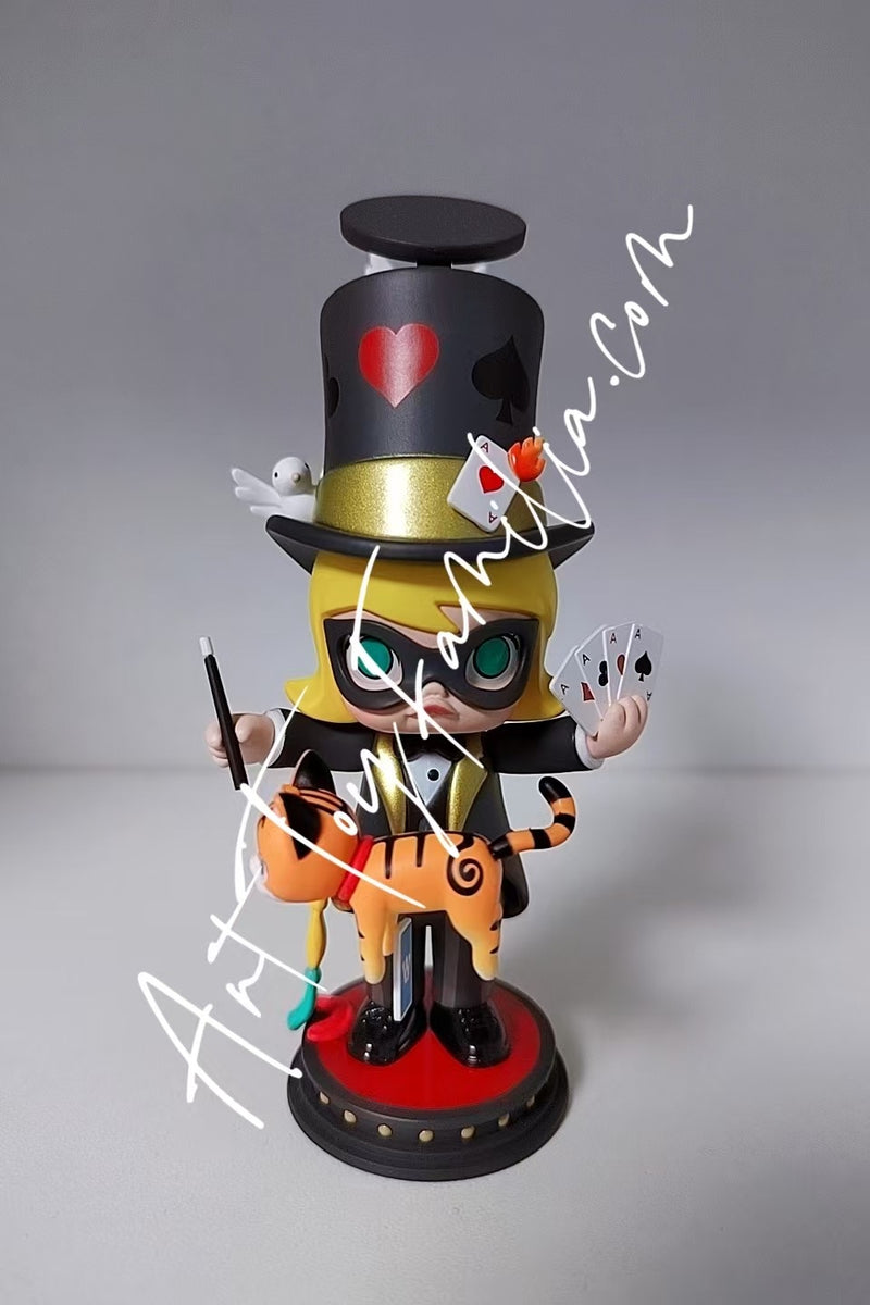 Molly The Great Magician Figurine - Molly 大魔法师吊卡