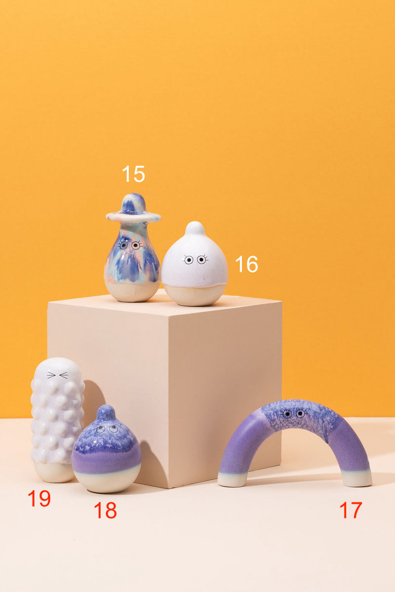 Familia Figurines (No. 15-19)