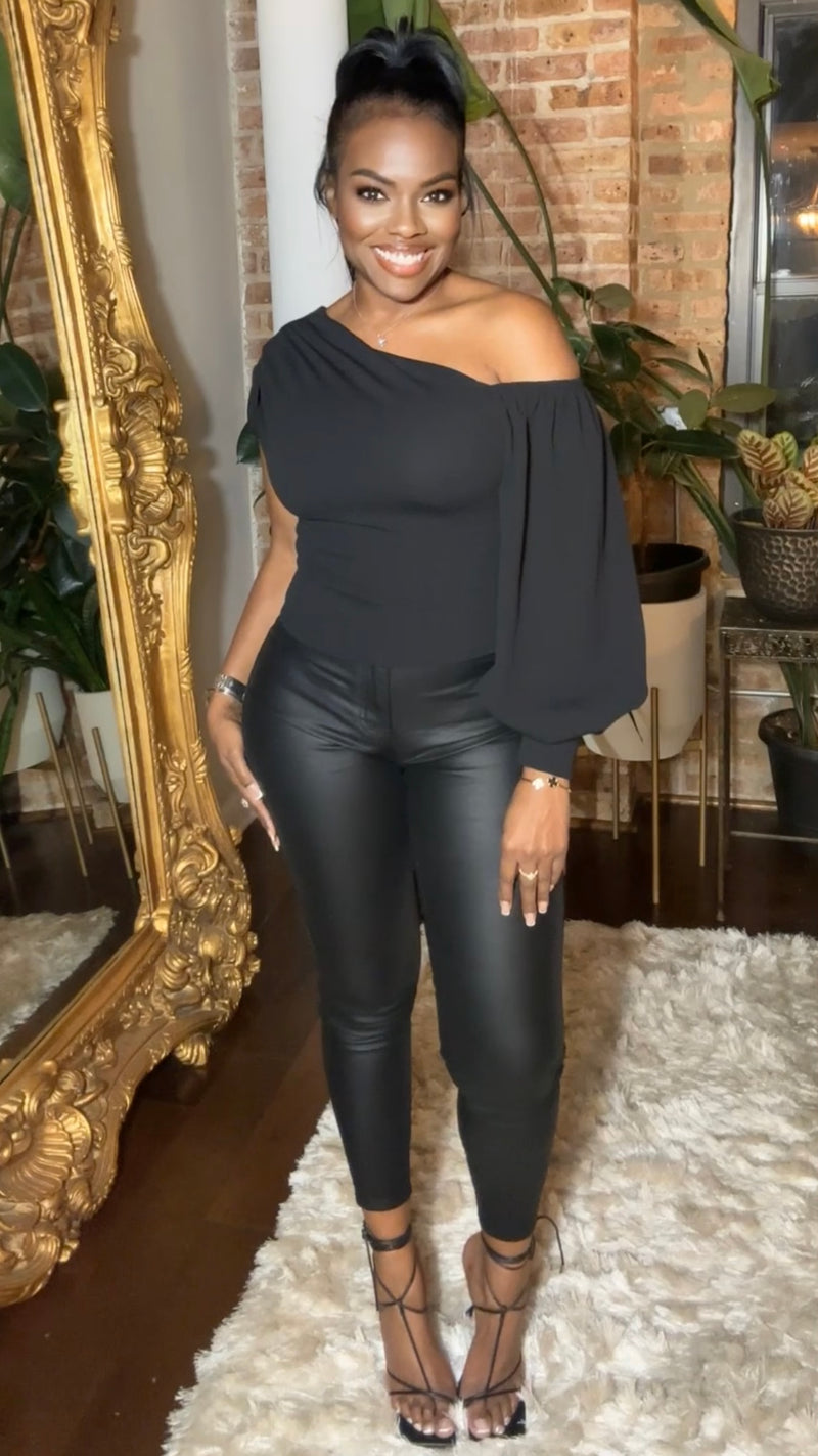 Off The Shoulder Top - Black