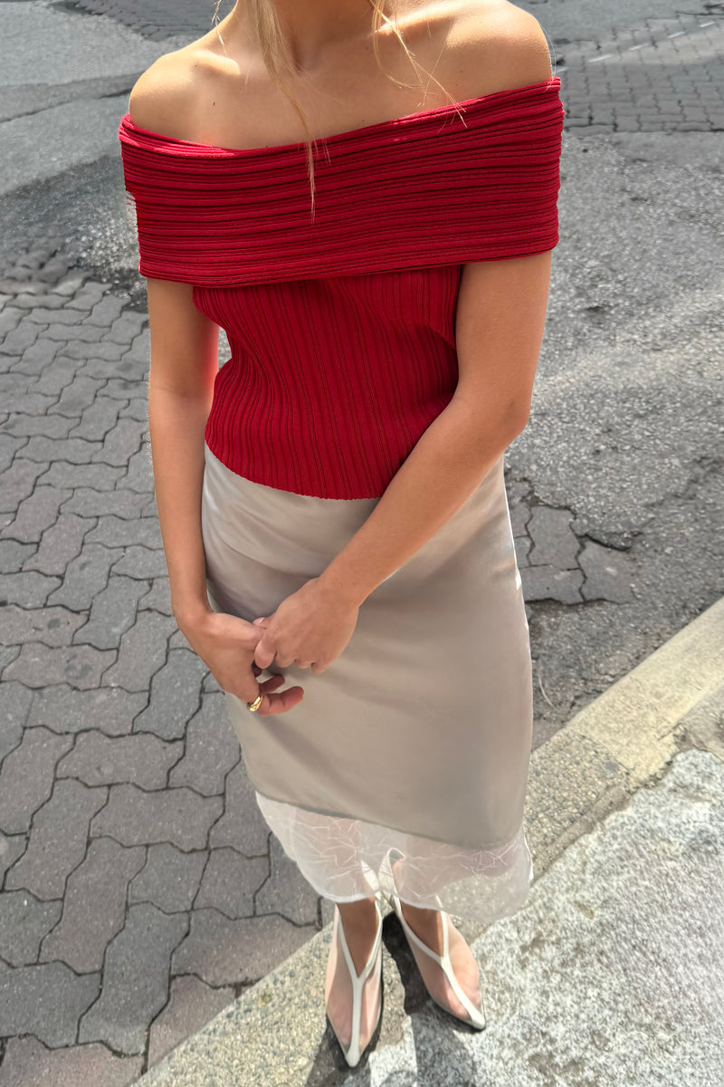 SLOUCHY SHORT SLEEVE OFF THE SHOULDER KNIT SWEATER