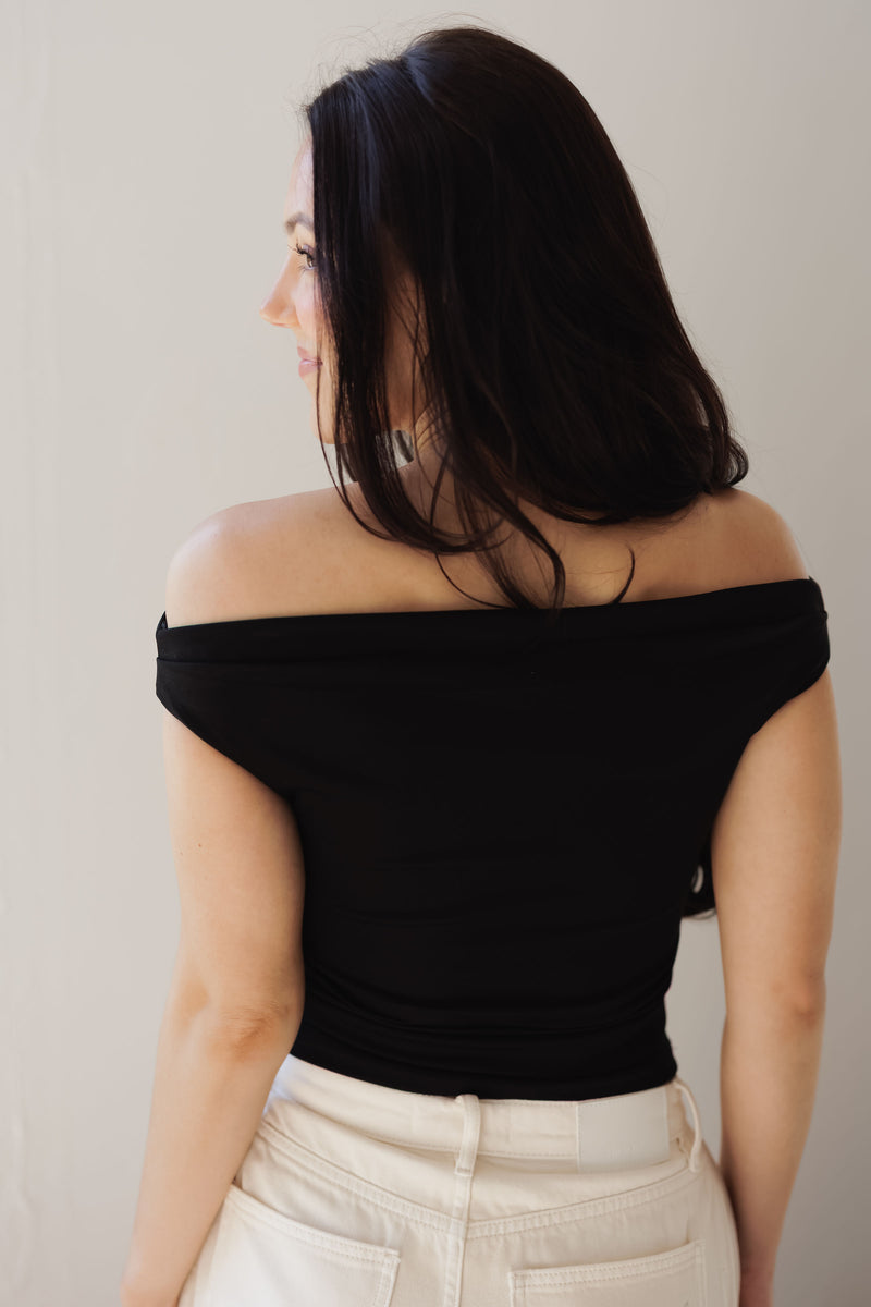 Lucca Off-Shoulder Top-Black