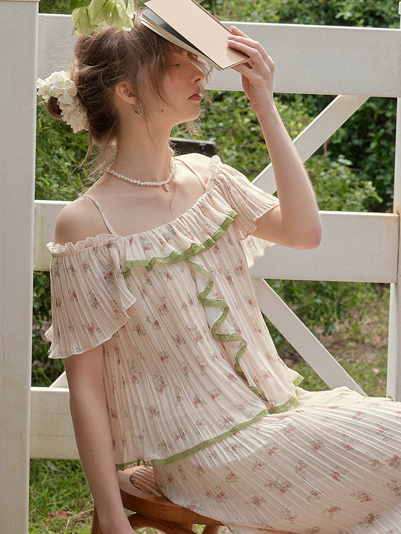 【Final Sale】Lyra Off-Shoulder Accordion Pleats Floral Top