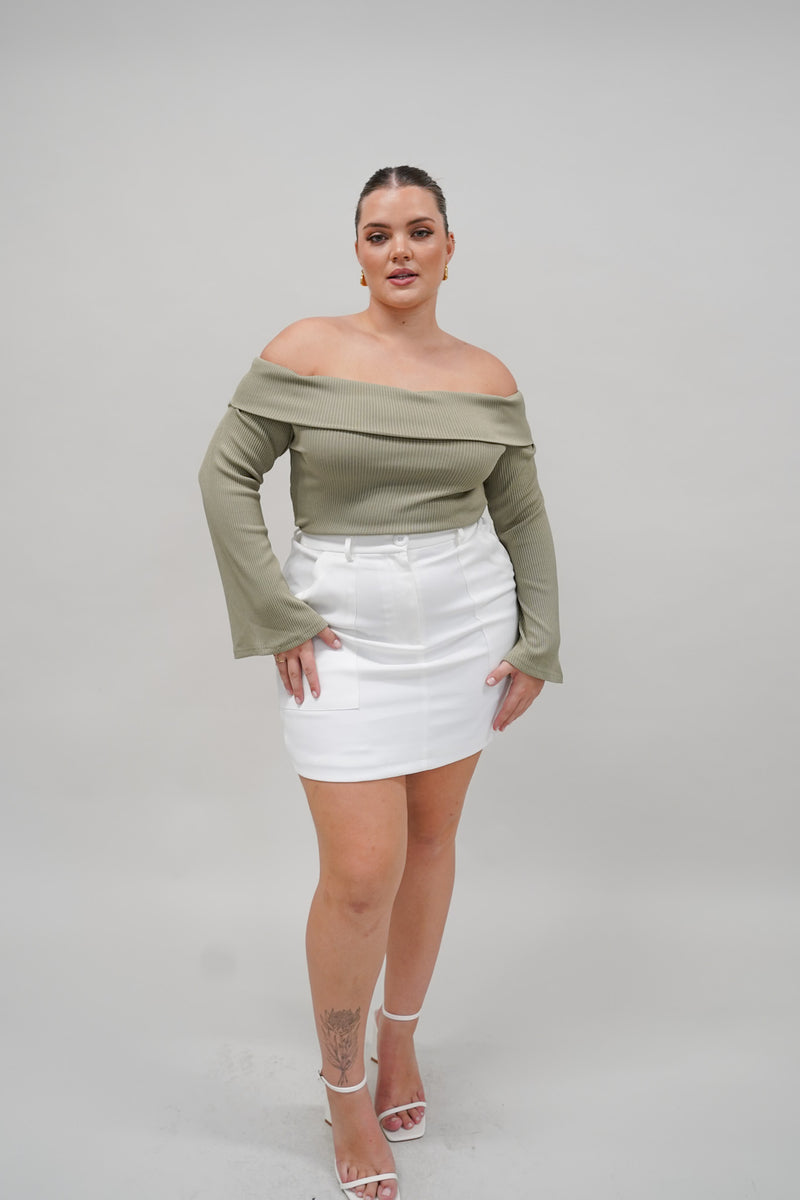 LOWEN OFF SHOULDER TOP KHAKI