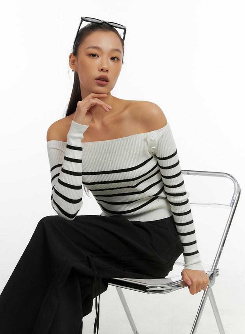Stripe Buttoned Off-Shoulder Top IO409