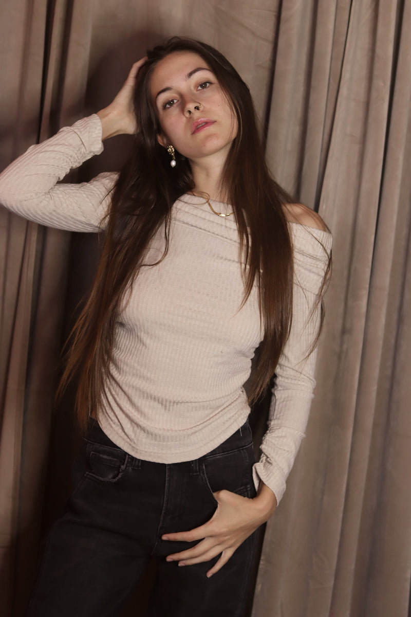 Basic Knit Off Shoulder Top