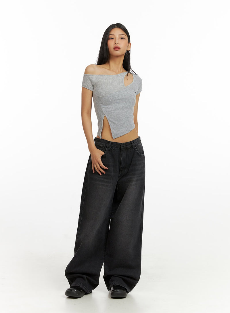 Unbalanced Cut Out Crop Top IU412