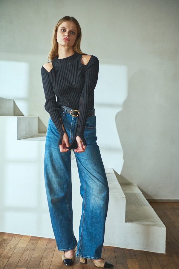 Rosina Cut out Shoulder   -BLK -