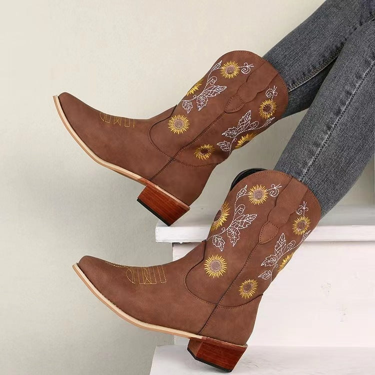 Plus Size Knight Dr Martens Boots Embroidered Fashion Women's Mid-calf