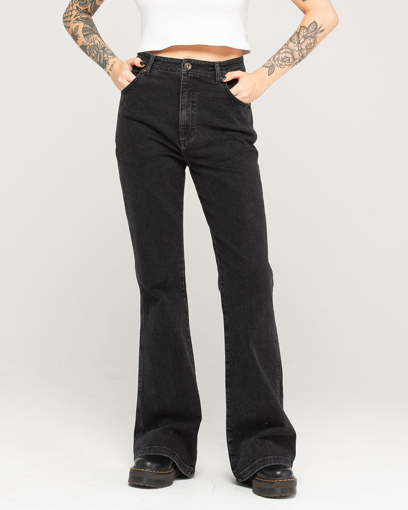 Jett Kickflare Jean - Washed Black