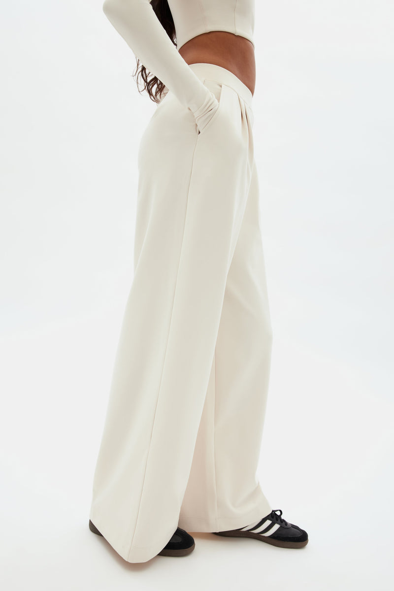 Cloud Luxe Wide Leg Pant