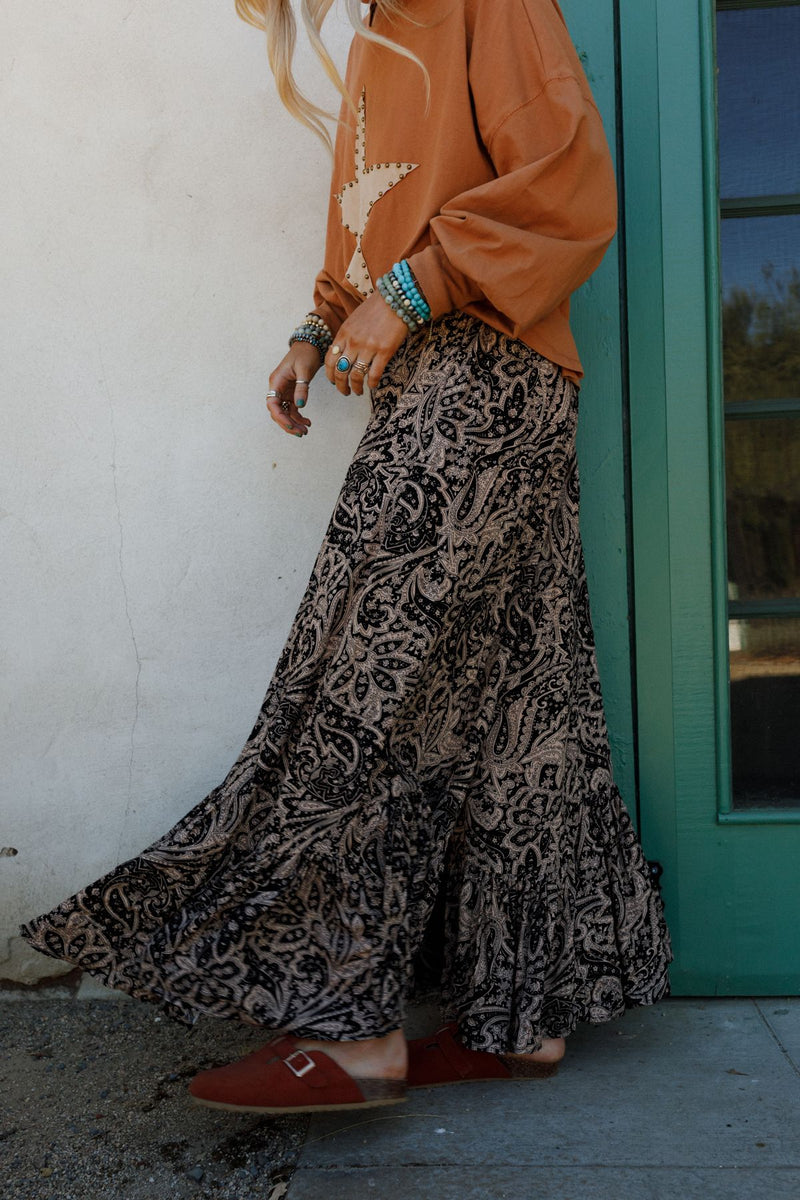 Paisley Dream Ruffled Pants - Black