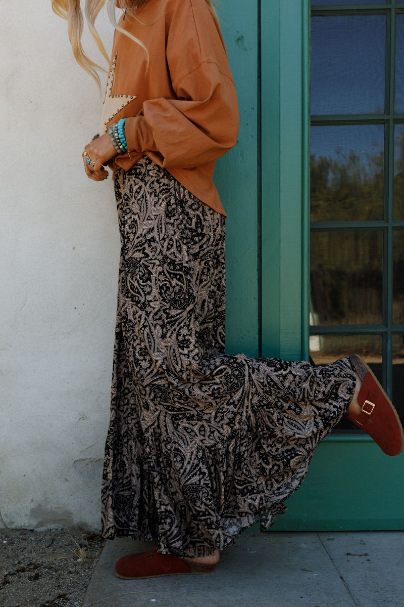 Paisley Dream Ruffled Pants - Black