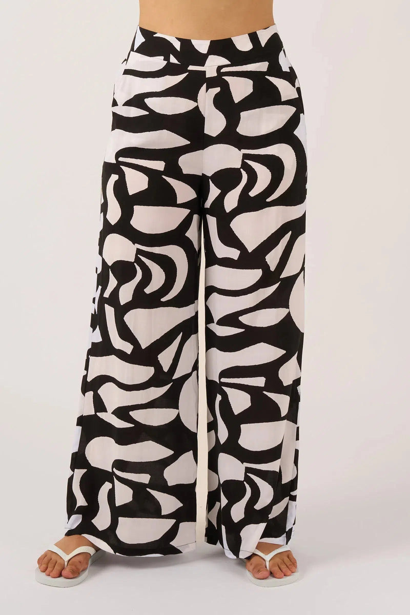 Sustainable Viscose Wide Leg Pant With Pockets - Black Geo Waves