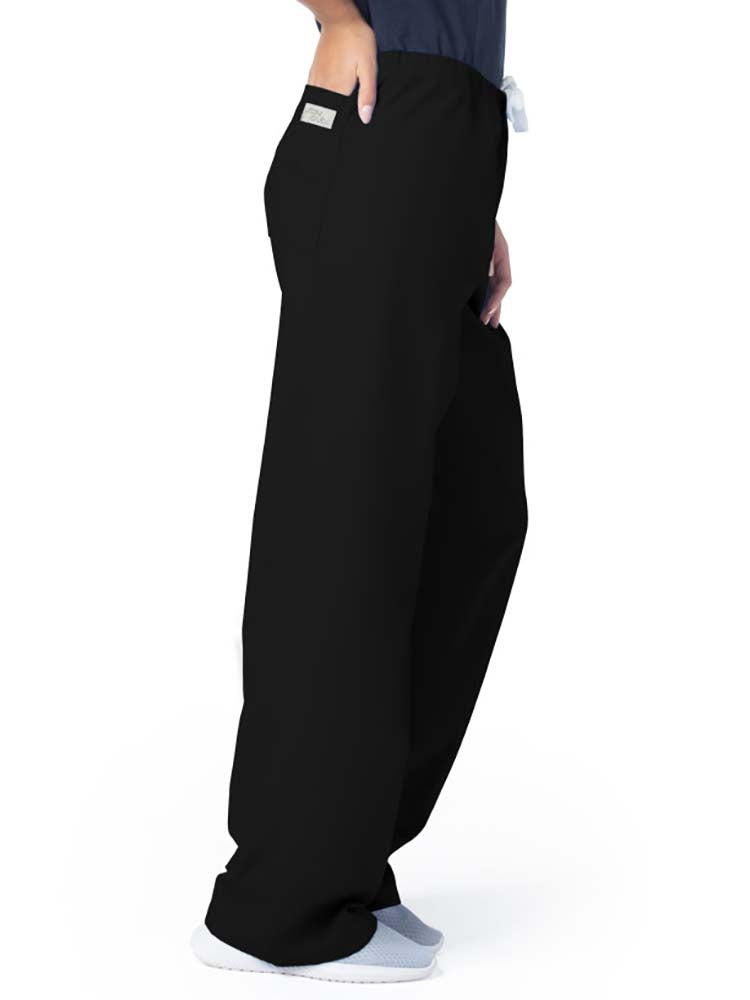 Urbane Essentials Women's Straight-Leg Scrub Pant | Black