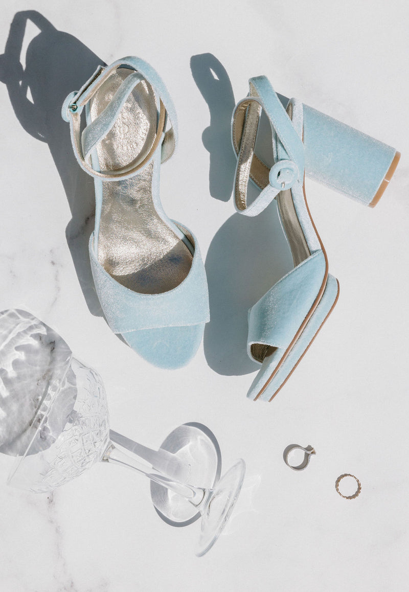 MOONDANCE - BLUE WEDDING PLATFORMS - SALE
