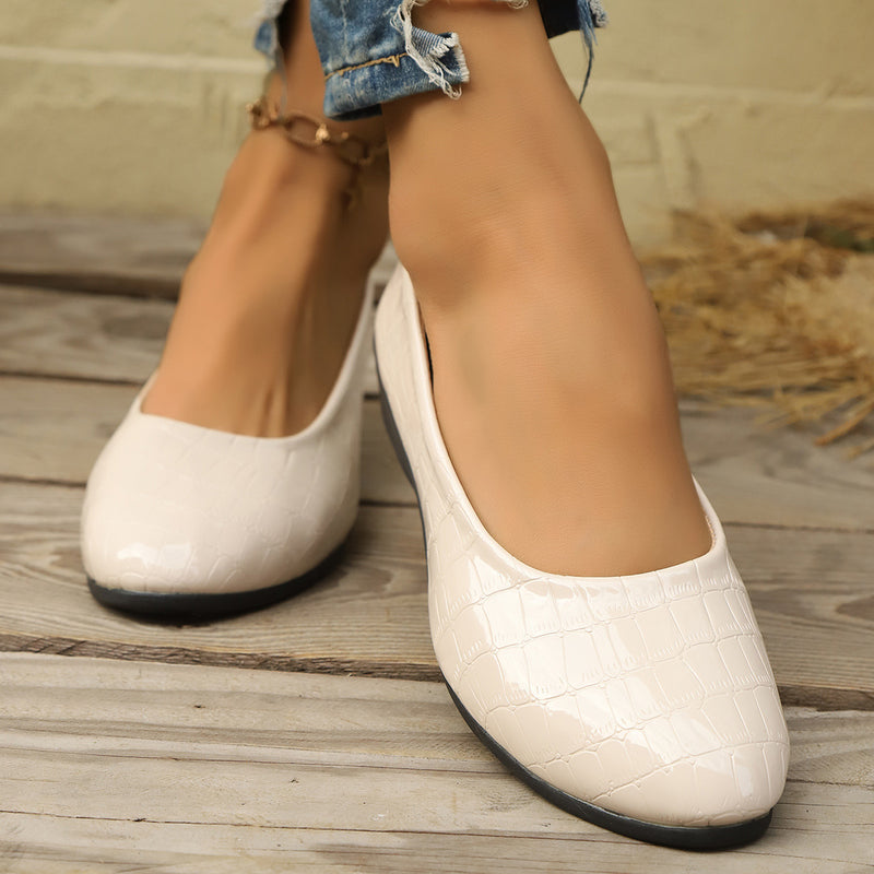 Women's Plus Size Shallow Mouth Solid Color Casual Flat Shoes