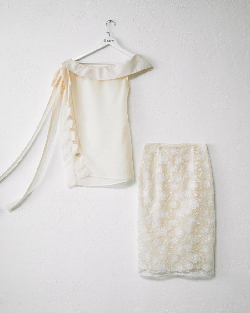 Mệt Off Shoulder Top