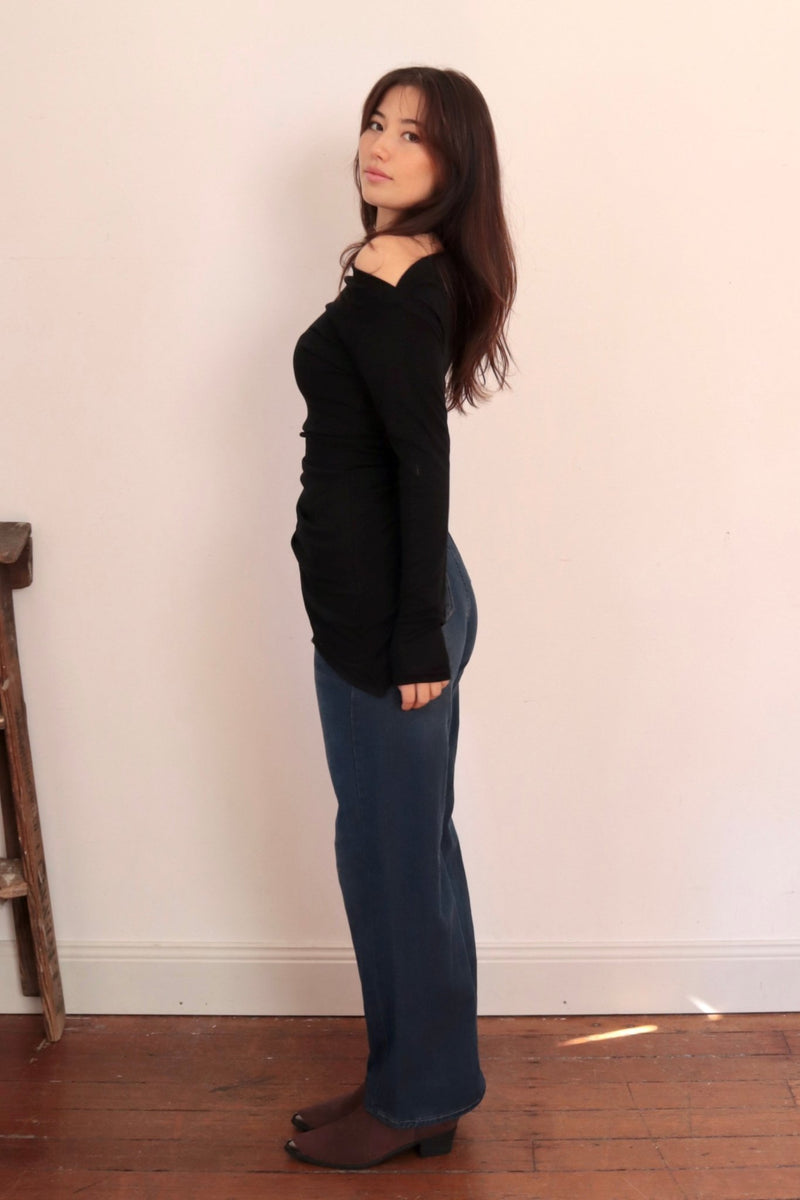 Asymmetrical off shoulder long sleeve top
