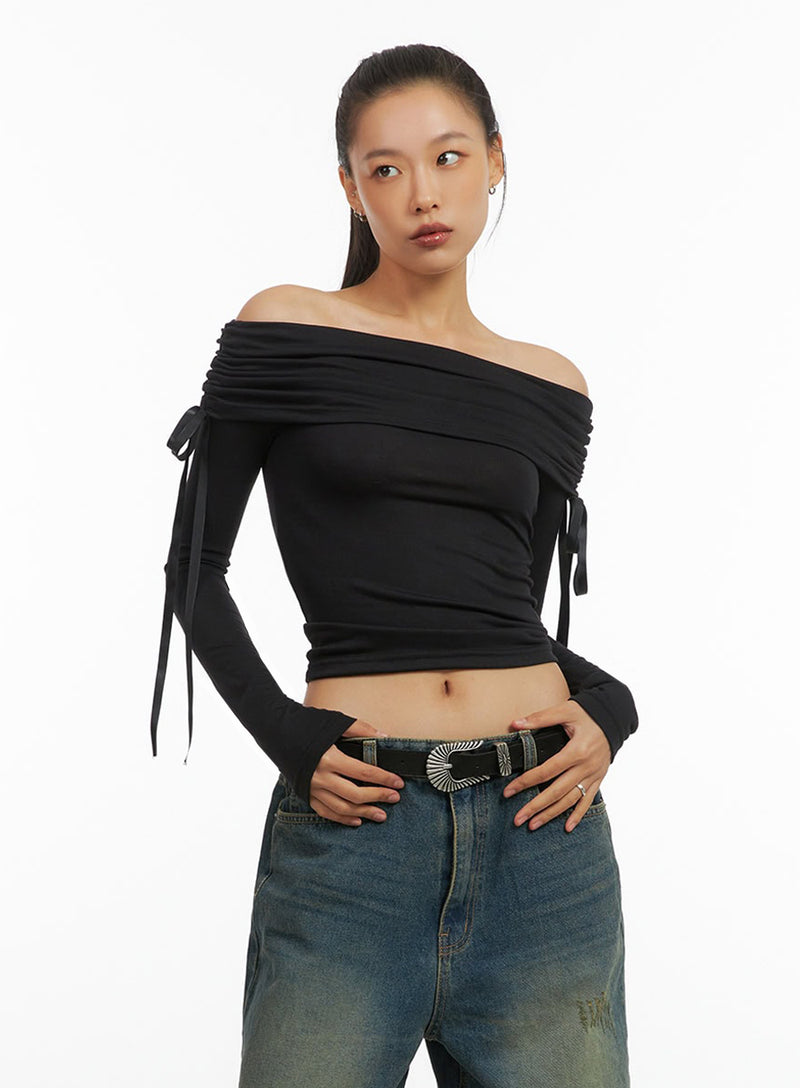 Shirred Solid Off Shoulder Crop Top IO409