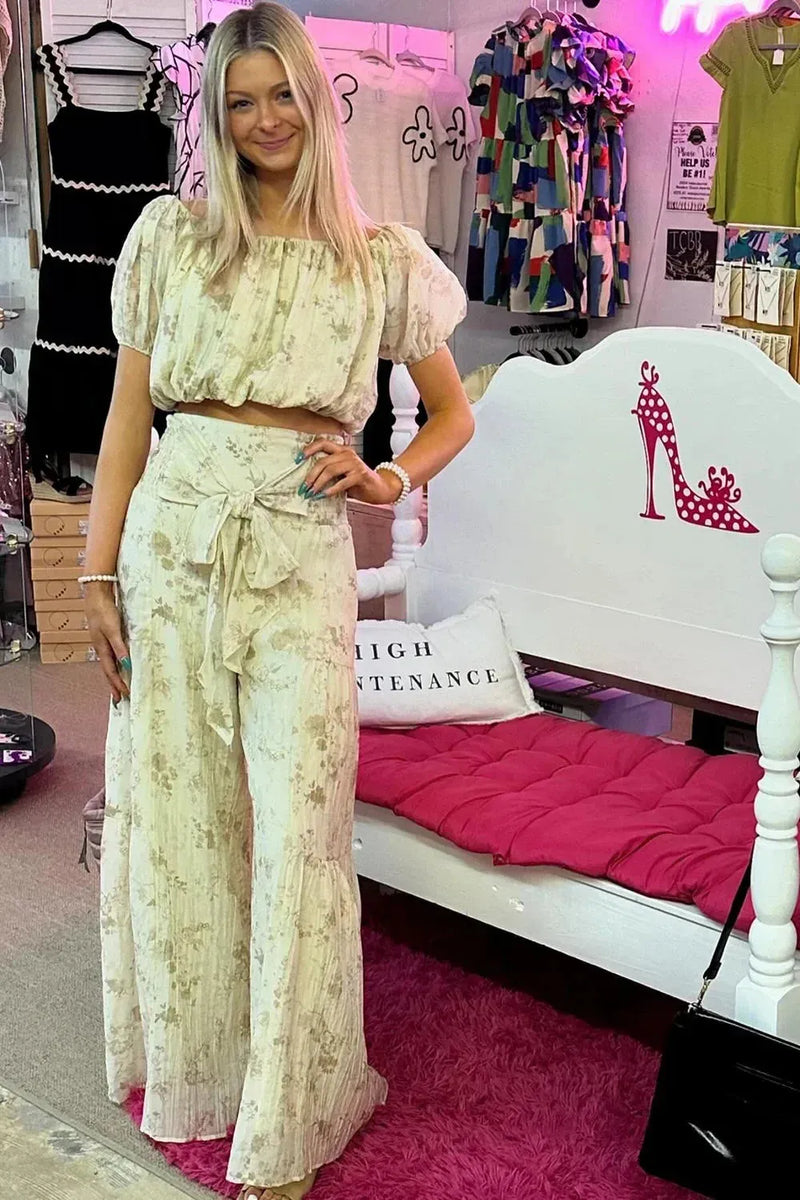 Taupe Floral Off-Shoulder Elastic Hem Puff Sleeve Crop Top