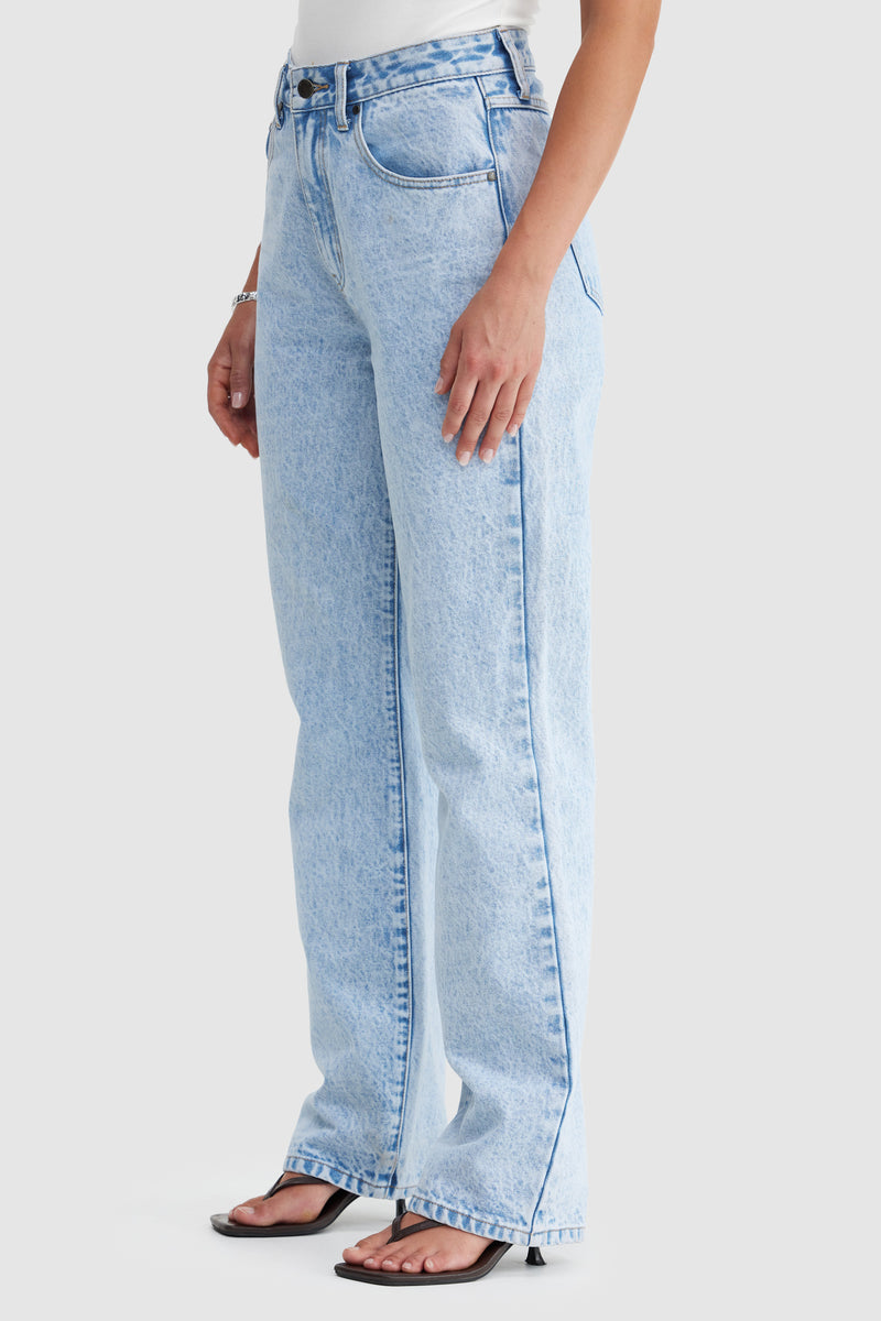 Willow Denim Straight Leg Jean Light Blue