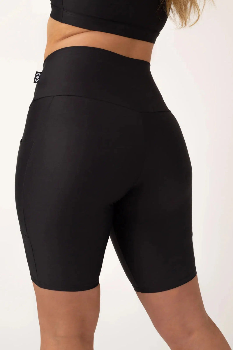 Performance Panel Pocket High Waisted Long Shorts - Black