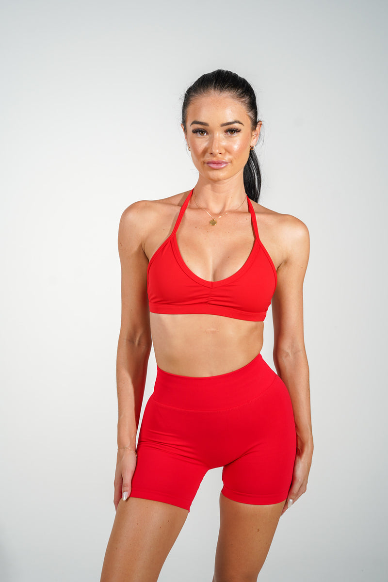 CORE SCRUNCH SHORTS - RED