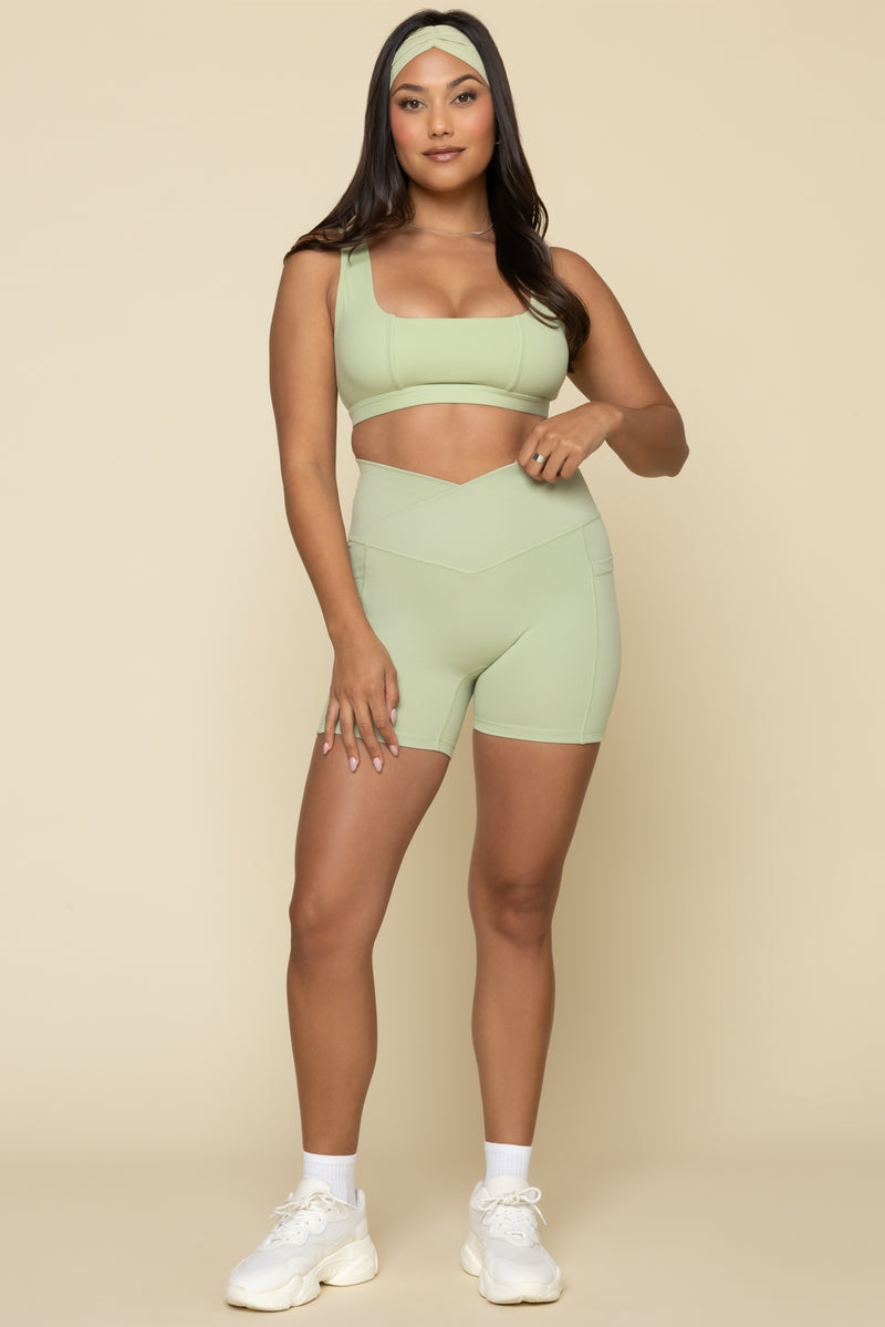 Crisscross Hourglass® Midi Short with Pockets - Pistachio