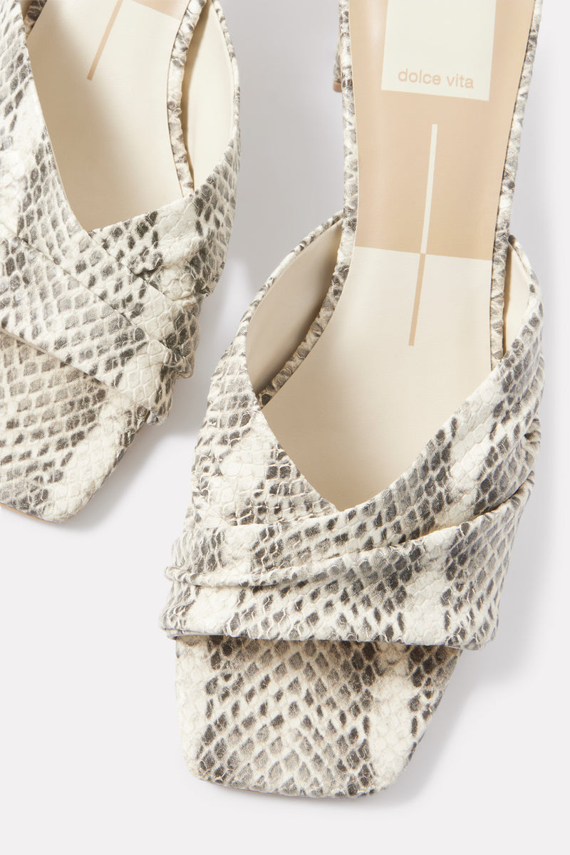 Carlan Heel