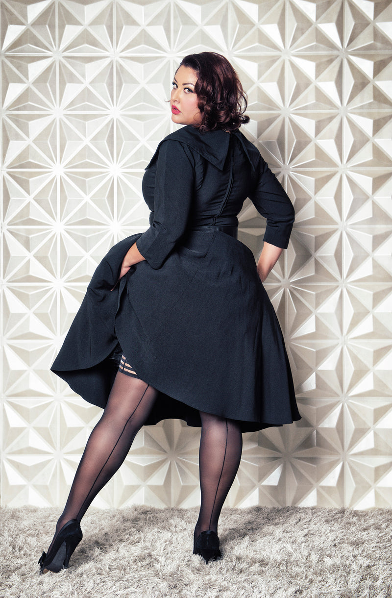 Lois: A Hint of Class and a Bit of Sexy 