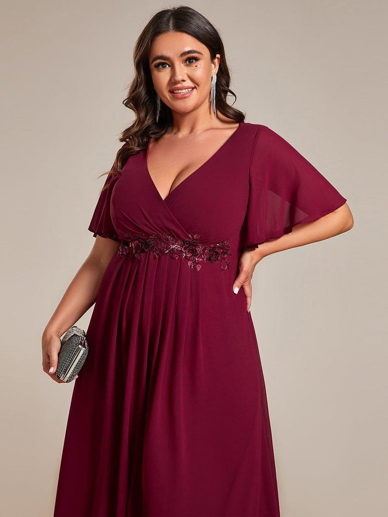 pretty DAHLIA|Plus Size V-Neck Chiffon Midi Wedding Guest Dress with Waist Applique