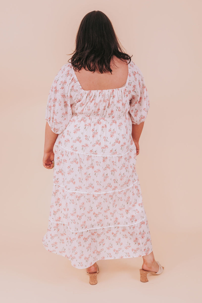 PLUS SIZE - Run Into You Dress