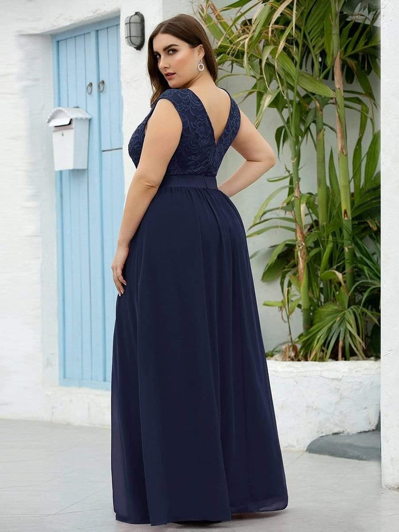 Plus Size Classic Round Neck V Back A-Line Chiffon Bridesmaid Dresses with Lace(Final Sale)