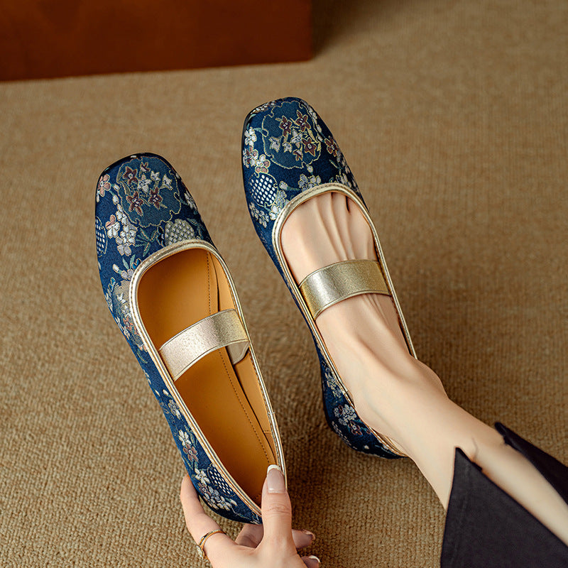 2024 Autumn New Fabric-Topped National Style Shoes with Embroidery – Flat, Qi Pao-Style, Shallow-Cut, Size 40-41, Plus Size Women's Shoes