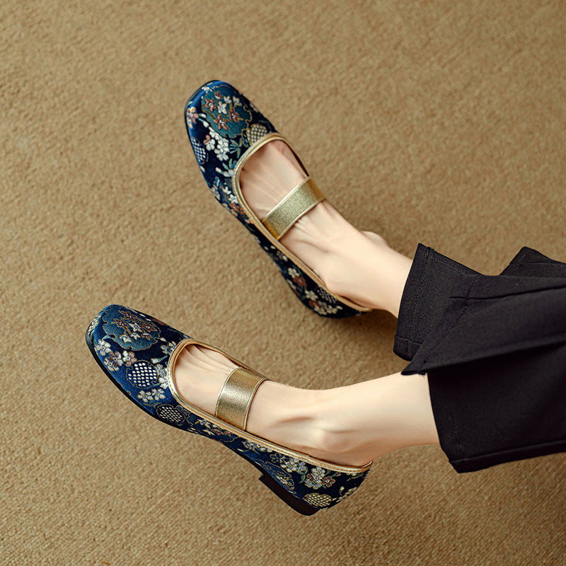 2024 Autumn New Fabric-Topped National Style Shoes with Embroidery – Flat, Qi Pao-Style, Shallow-Cut, Size 40-41, Plus Size Women's Shoes