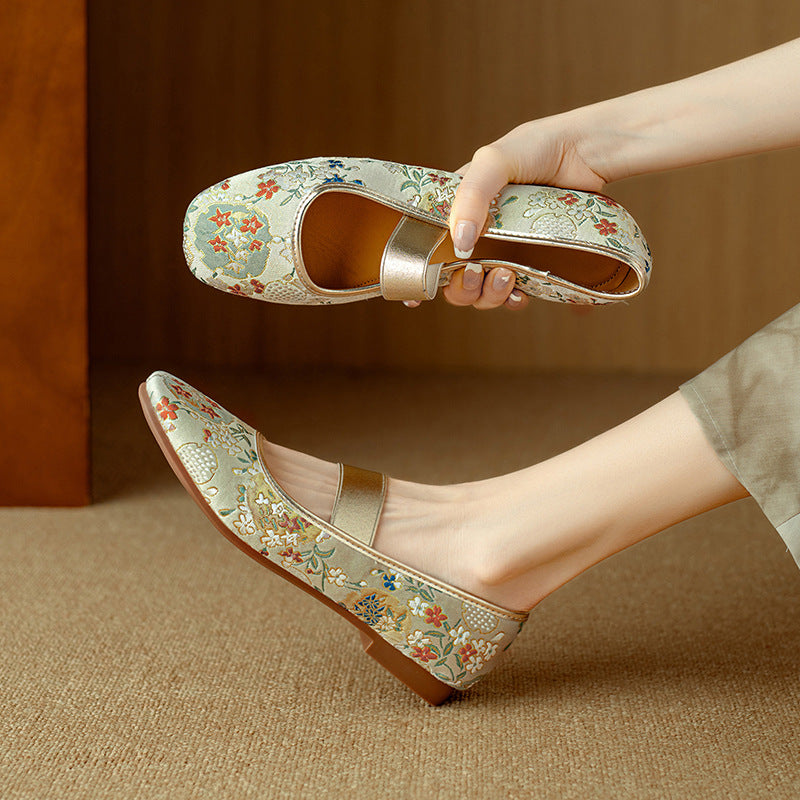 2024 Autumn New Fabric-Topped National Style Shoes with Embroidery – Flat, Qi Pao-Style, Shallow-Cut, Size 40-41, Plus Size Women's Shoes