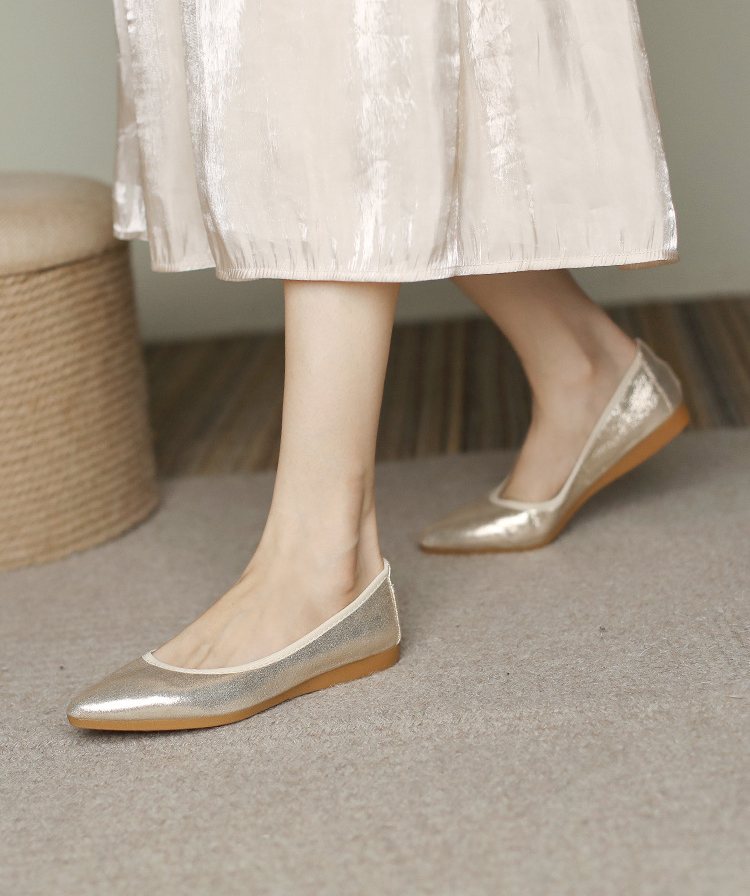 Petite to Plus Size Metallic Pointed Ballet Flats (31-45)