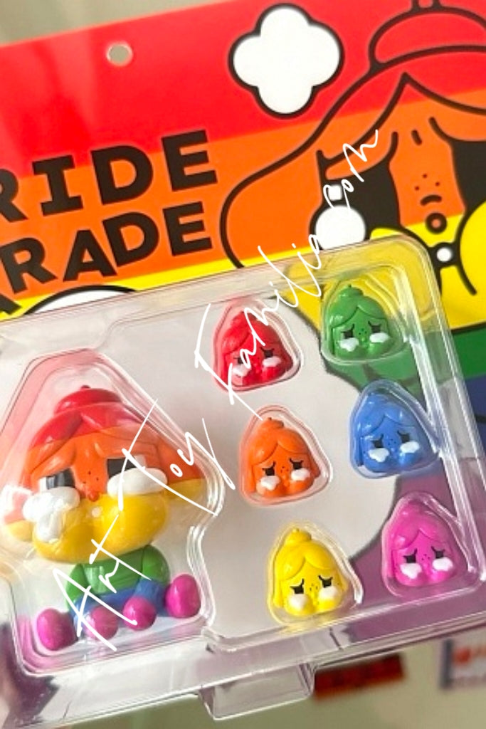 Crybaby Pride Parade Figurine - 骄傲巡游吊卡
