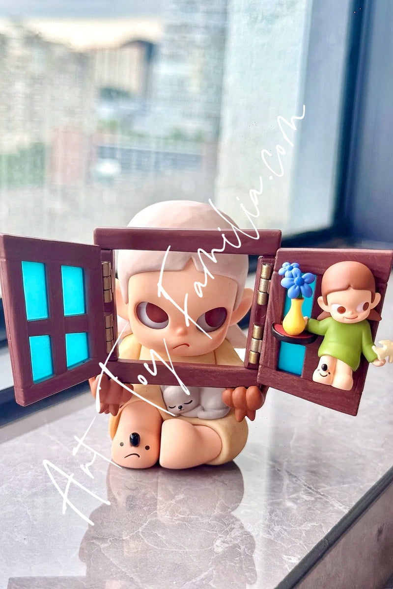 Zsiga Through Another Window Figurine - 另一扇窗吊卡