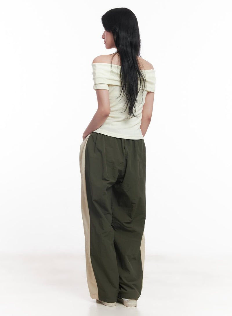 Buttoned Slit Off-Shoulder Crop Top CY526