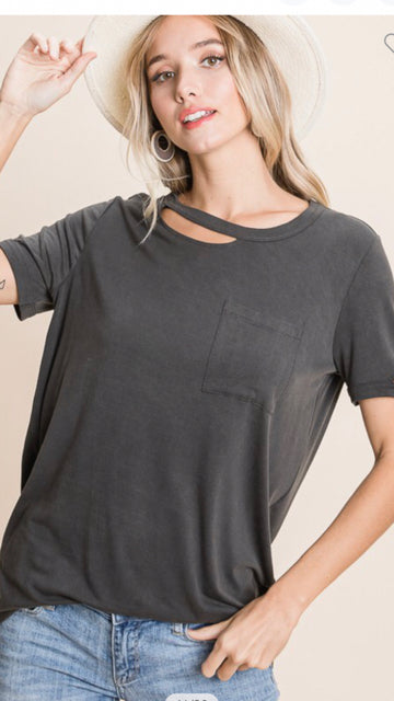 Size M Short sleeve knit top with cut out detail-Boutique
