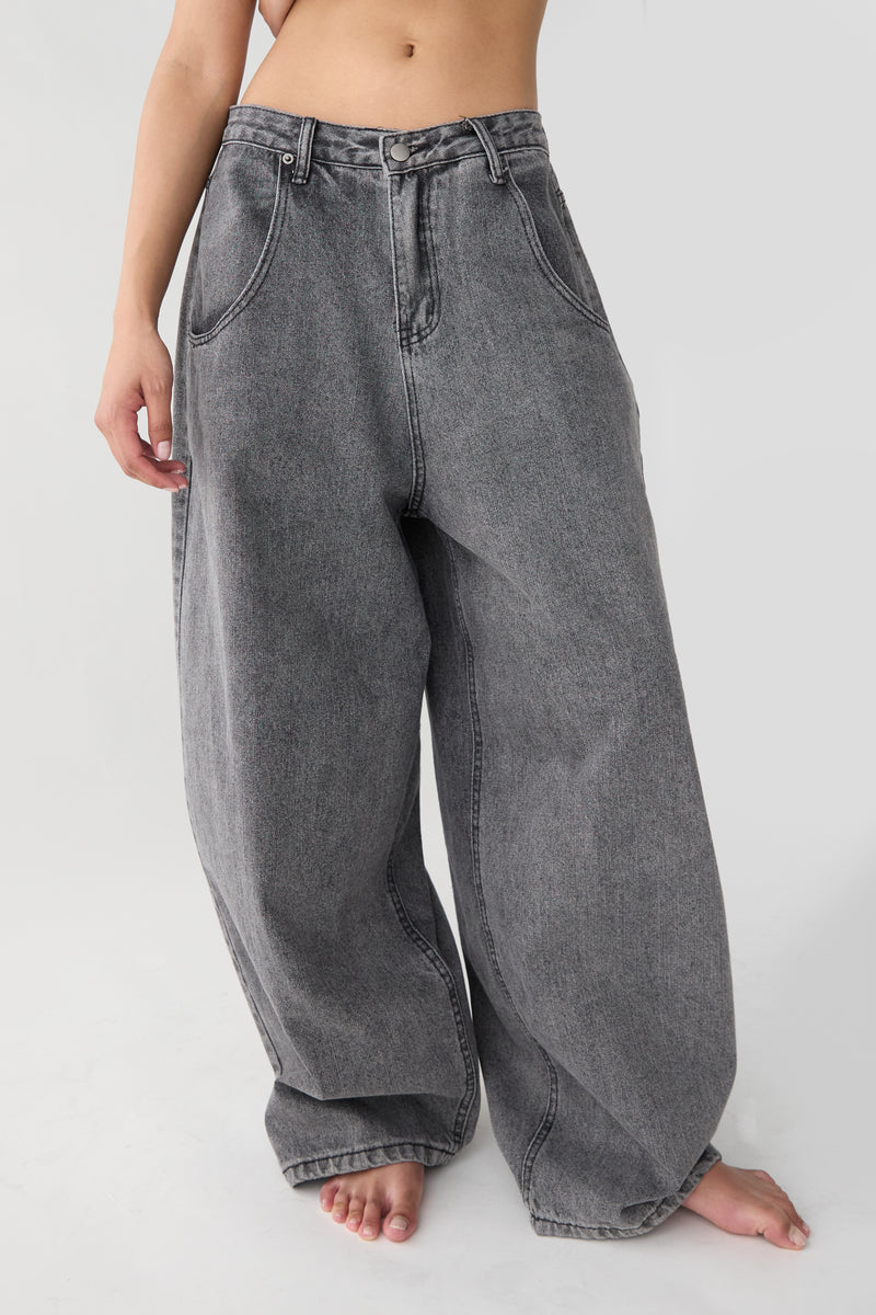 MEGA CURVE LEG DENIM JEAN