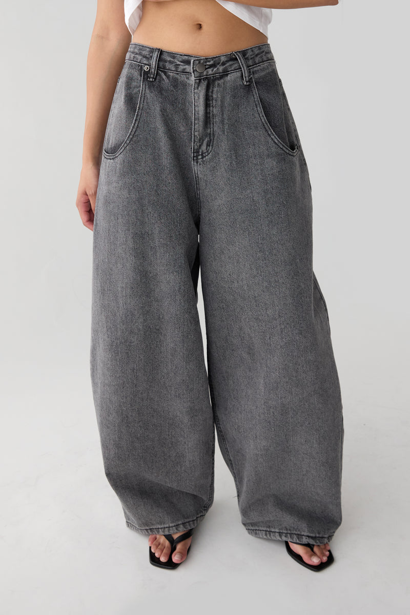 MEGA CURVE LEG DENIM JEAN
