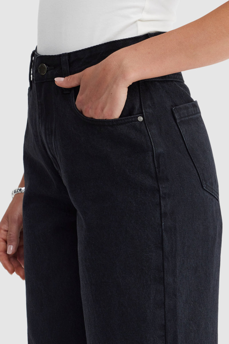 Willow Denim Relaxed Jean Washed Black